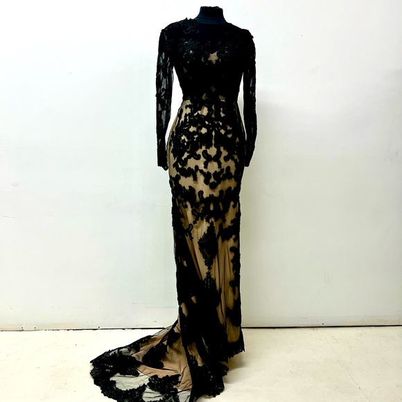 Gorgeous evening gown, gala, wedding stunner - Picture 1 of 3